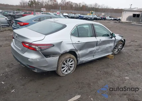 2021 Toyota Camry Le из США, поврежденный, VIN 4T1C11AK4MU589015